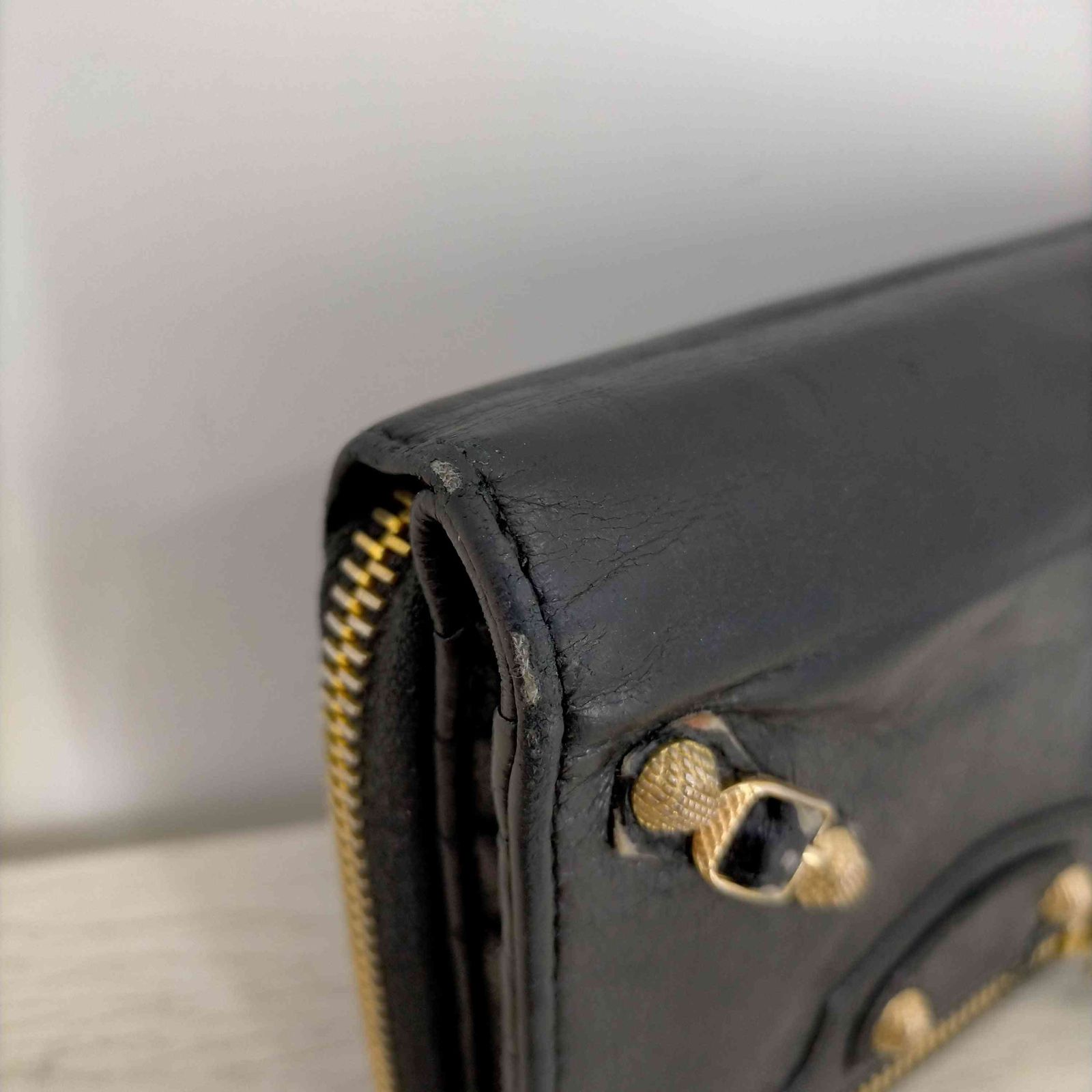バレンシアガ 二つ折り財布 シティ クラシック ラウンドファスナー レザー 楽天市場】BALENCIAGA 極美品 バレンシアガ BALENCIAGA