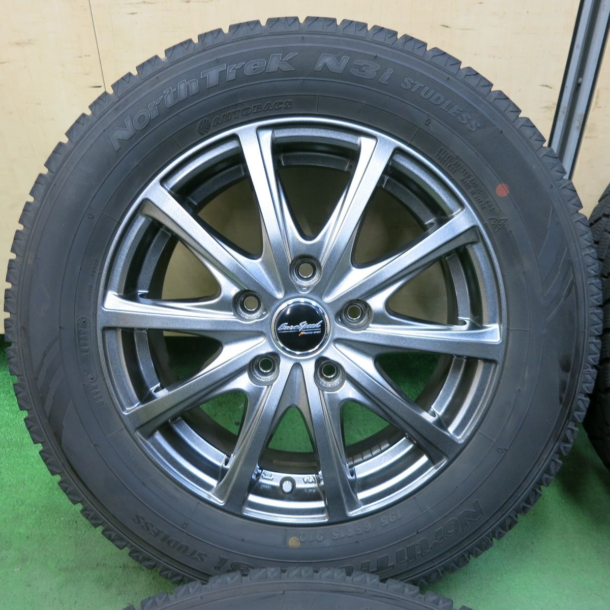 新車外し ハイエース 2021年製 ダンロップ SP175N 195/80R15 + 純正
