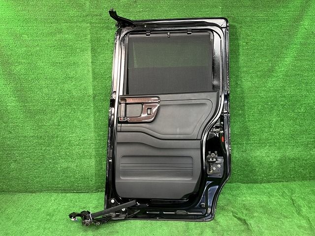 N-BOX JF4 右リアドア カスタム G L ホンダセンシング 4WD アサヒ M2P2 67510-TTA-910ZZ NH731P