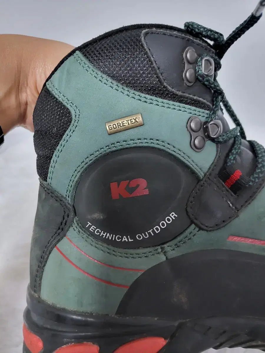 テクニカル 登山靴