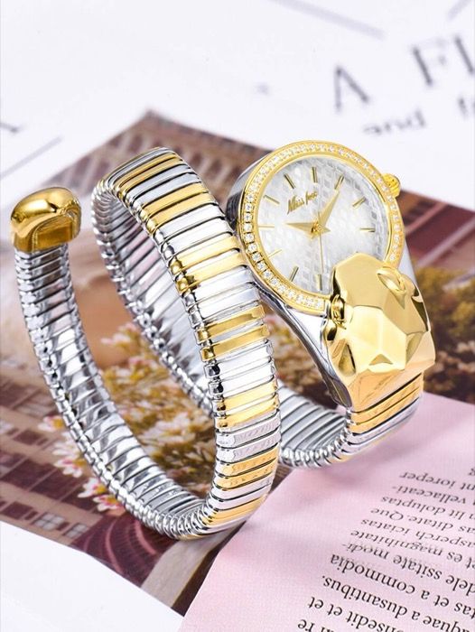 腕時計 レディース クォーツ ミスフォックス 女性用 蛇柄ディテール ツートンカラー 錯鉄合金ストラップ ファッショナブルな輝石装飾 丸型文字盤 クオーツウォッチ デイリーライフやホリデー用