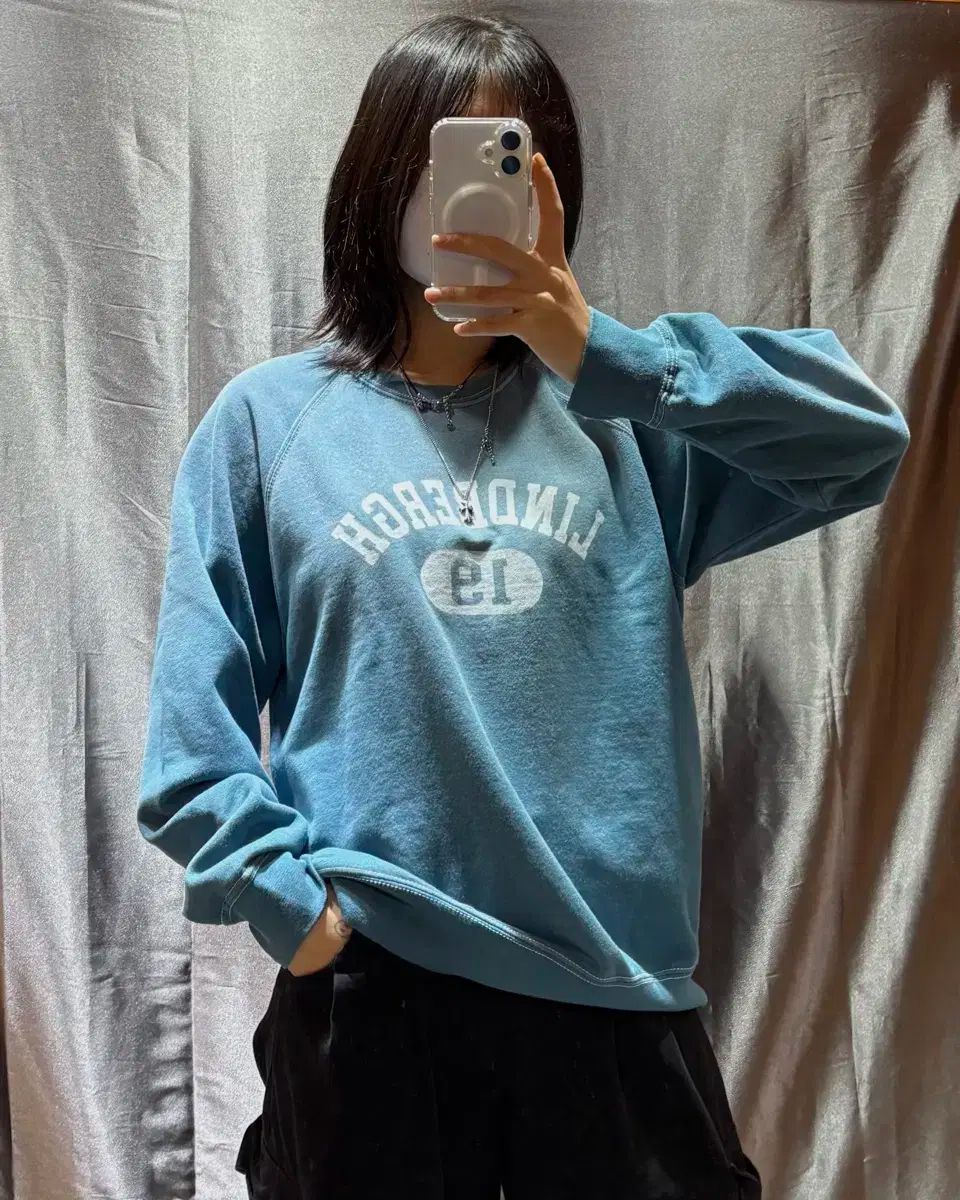 M ワイルド 동키 アーチロゴ ウォッシュド ブルー スウェット