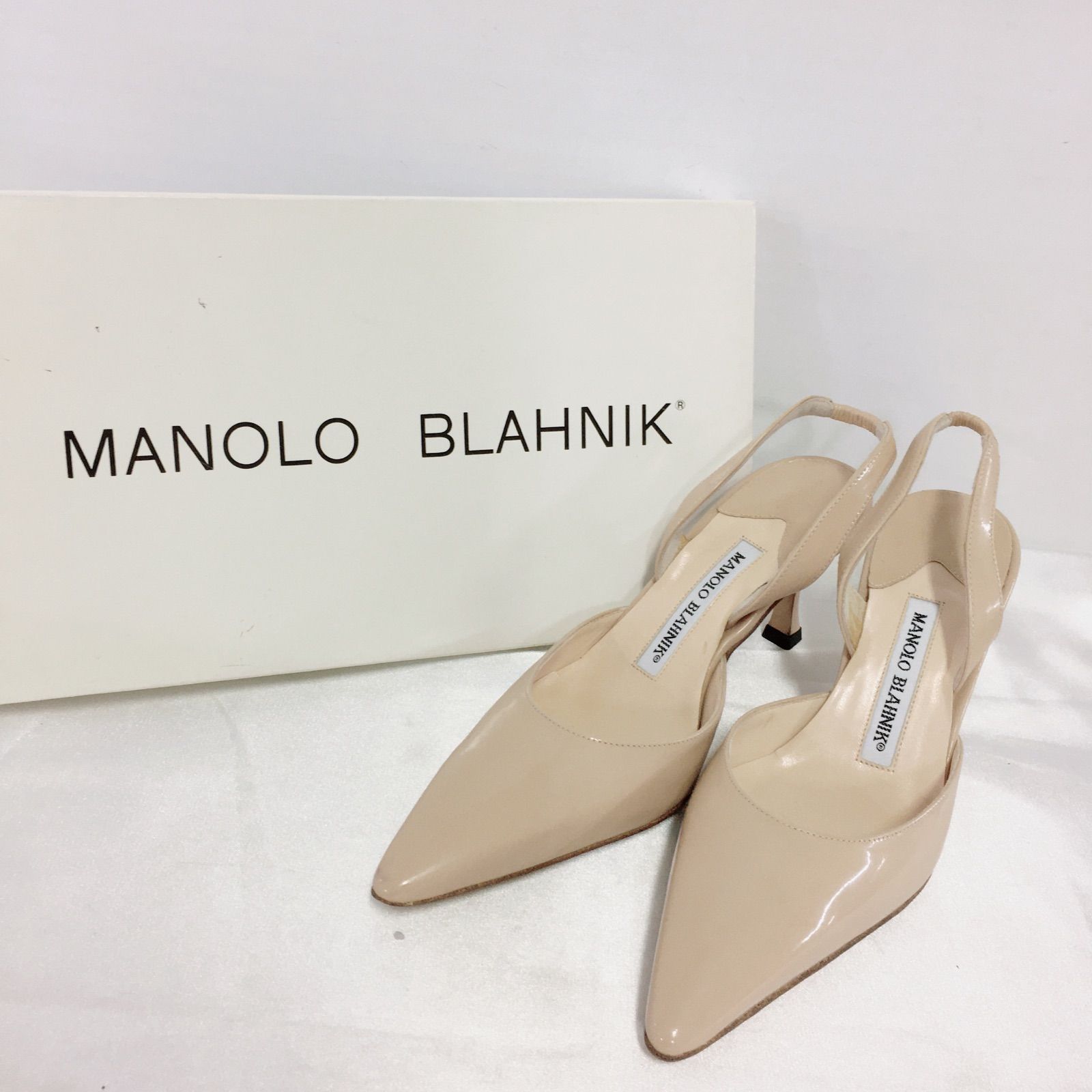 MANOLO BLAHNIK マノロブラニク ポインテッドトゥミュール サンダル