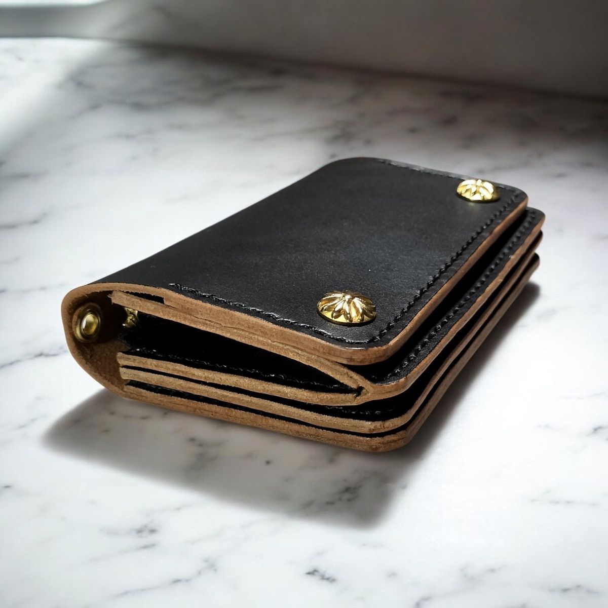 栃木レザー 茶芯黒