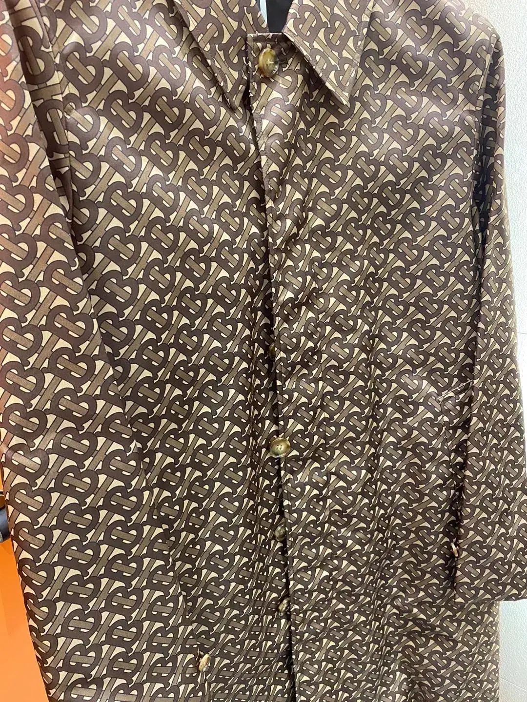 モノグラム ストライプ