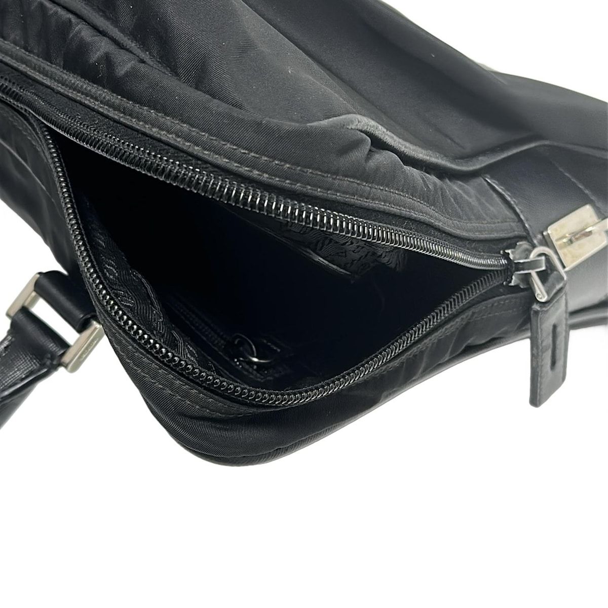 黒 本体ロックなし