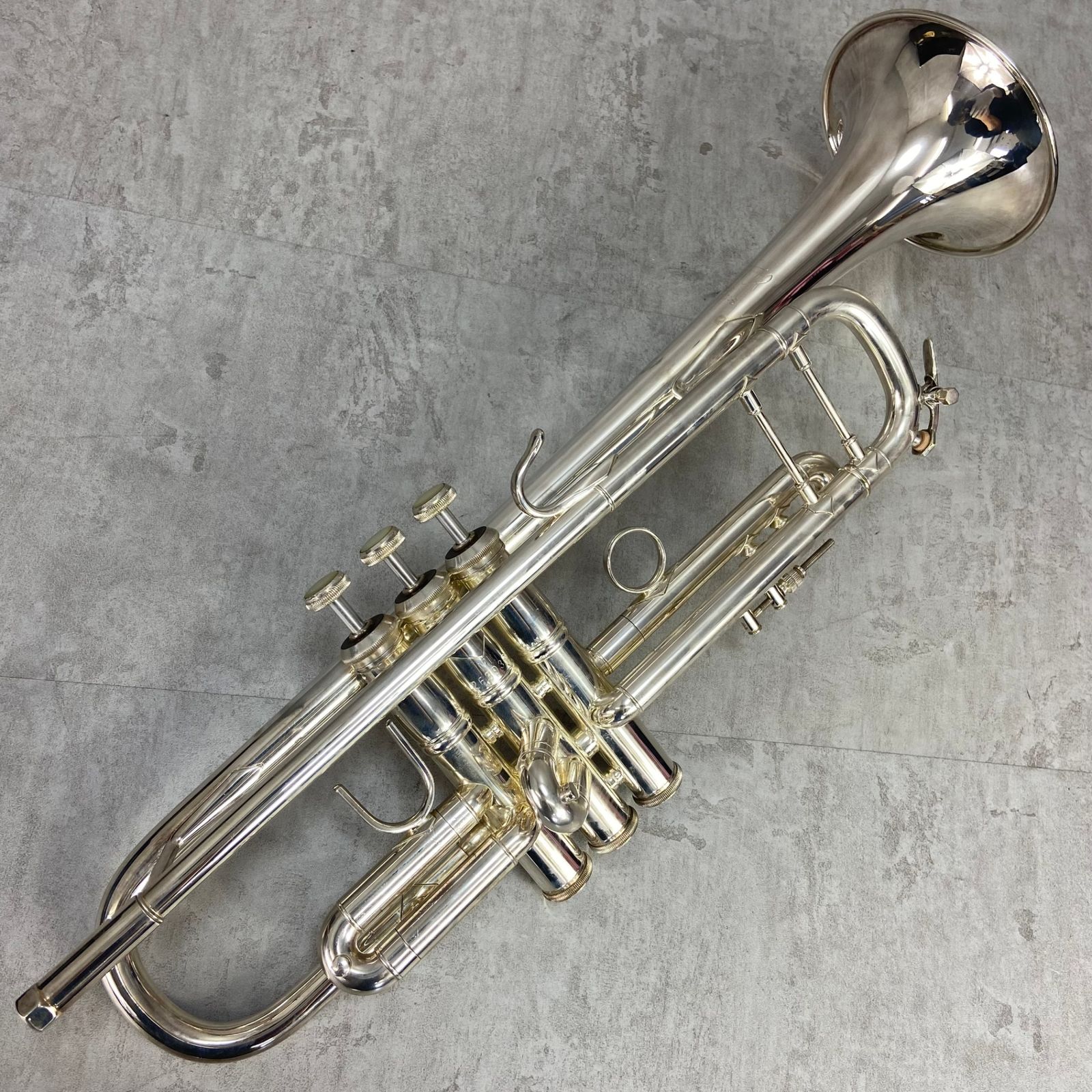 VINCENT BACH ビンセントバック Stradivarius ストラディバリウス Model 37ML トランペット trumpet 管楽器  シルバー 銀メッキ - メルカリ