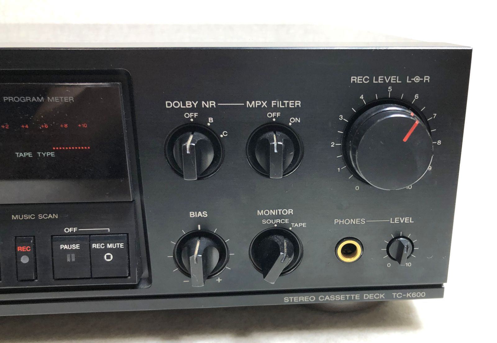 送料無料鹿児島発) アナバス コロンビア CDクロック ラジオシステム CD