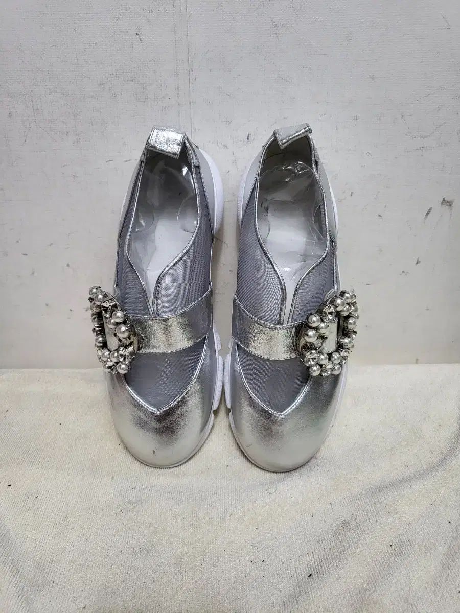 シューコンマボニー ジュエリー シルバー ローファー イタリア製