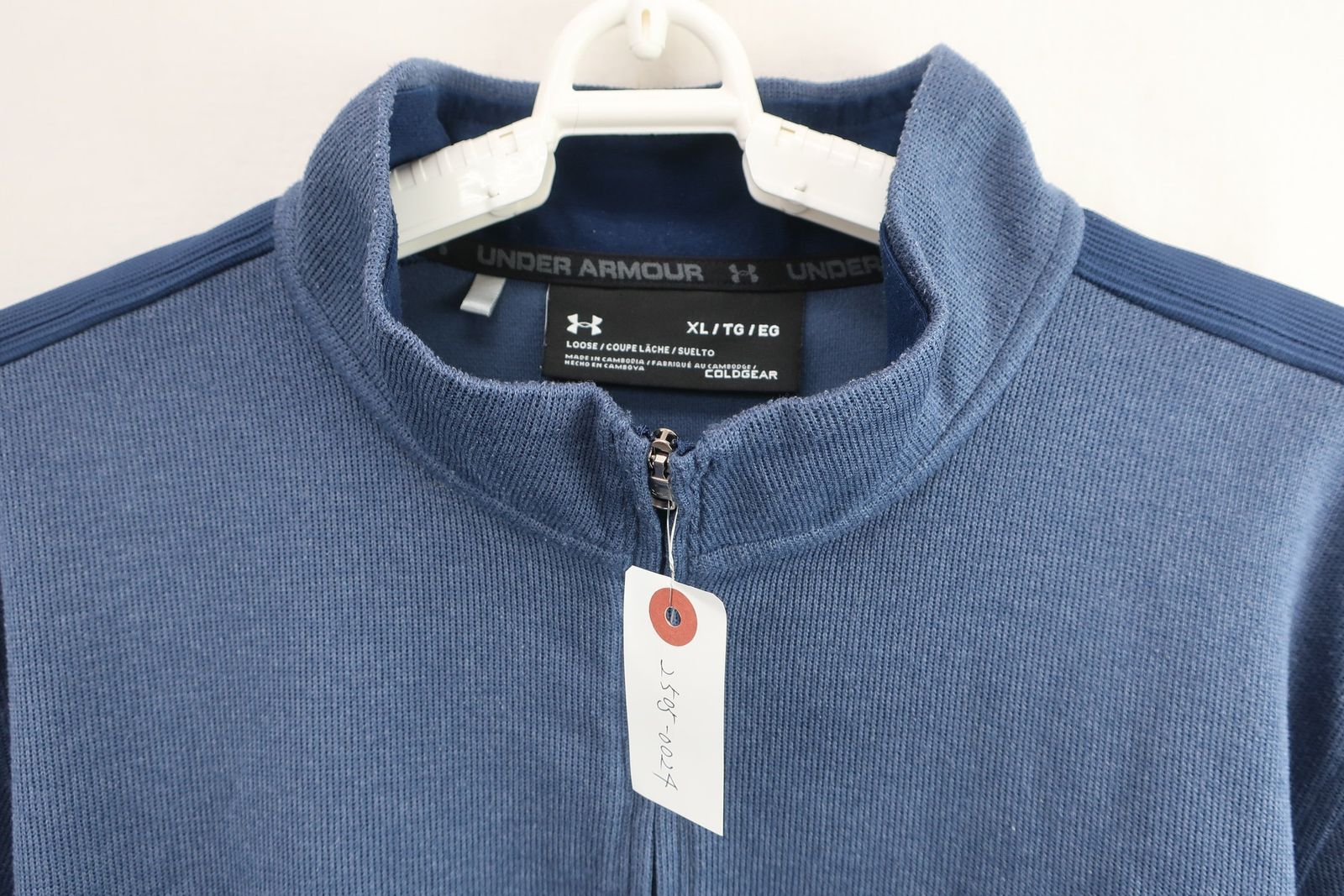 美品】UNDER ARMOUR(アンダーアーマー) ハーフジップトレーナー