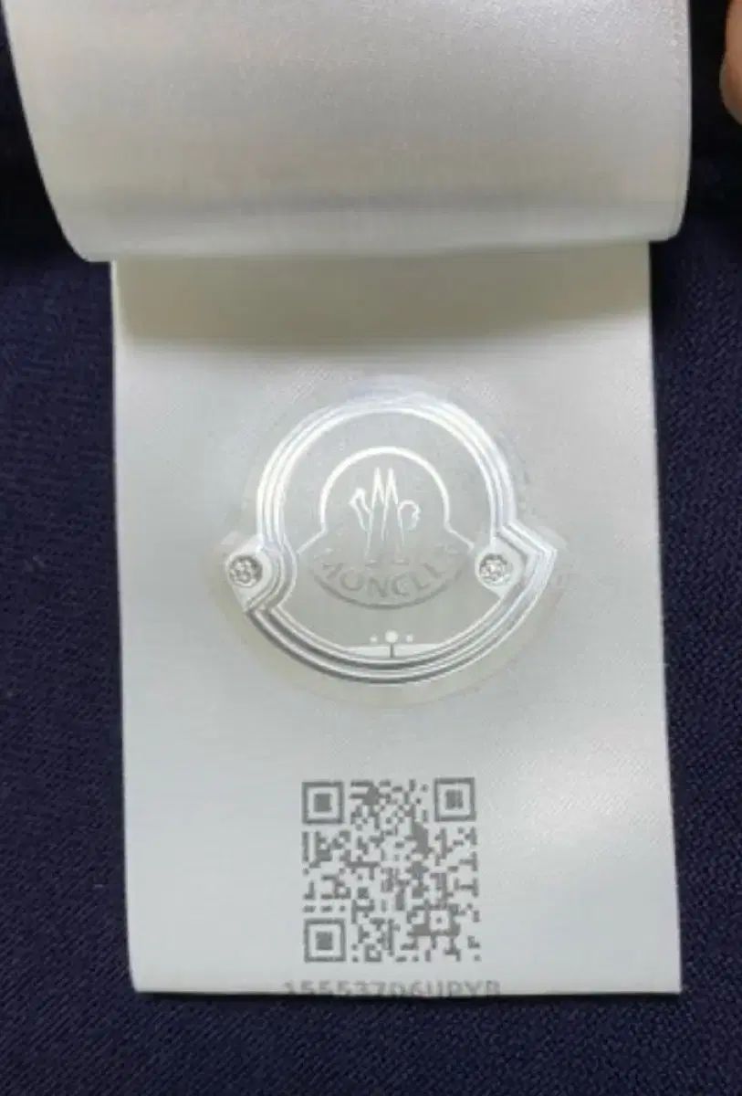 MONCLER(モンクレール) ガンマブルー カーディガン s