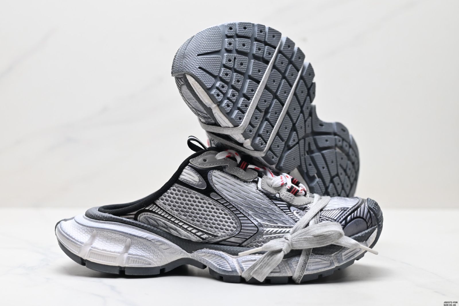 【BALENCIAGA】Alaska モノトーンスリッパ イタリア製正規品 BALENCIAGA】Alaska モノトーンスリッパ イタリア製正規品
