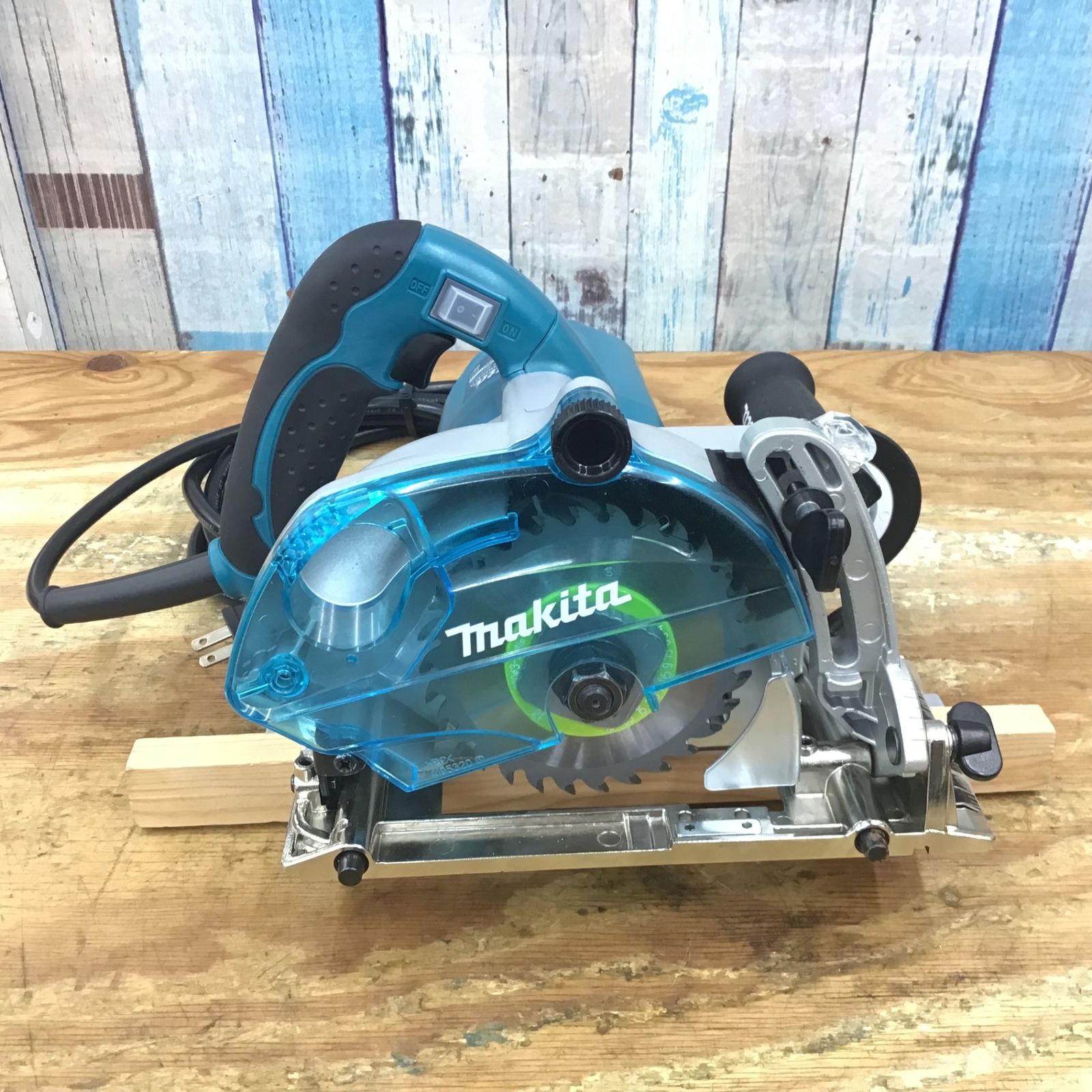 【中古品】 マキタ/makita 小型ミゾキリ 溝切  3005BA 【鴻巣店】 中古品】 マキタ/makita 小型ミゾキリ 溝切 3005BA 【鴻巣店