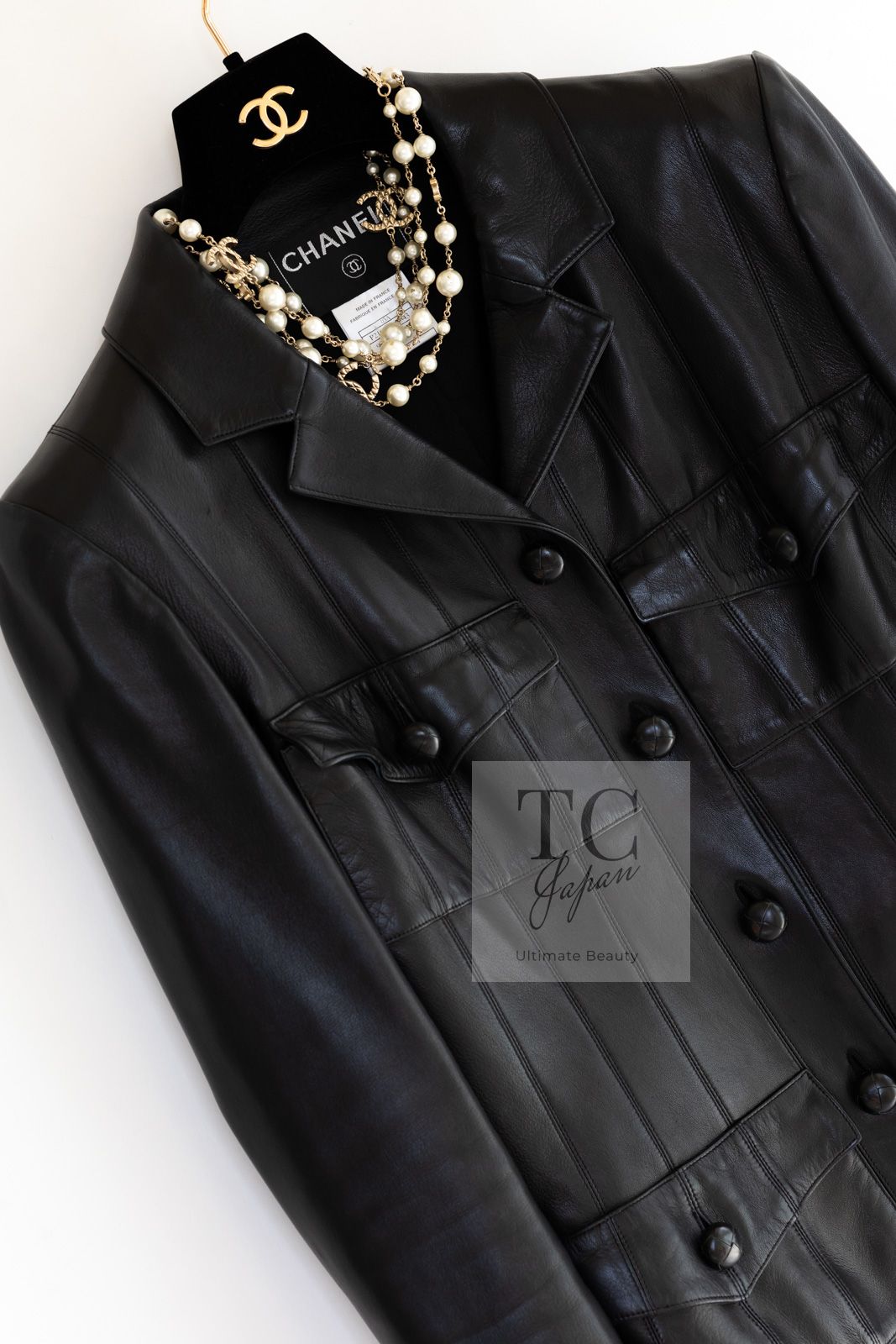 シャネル ジャケット CHANEL ブラック ラム レザー ココマークボタン 超美品 貴重 希少 36 38
