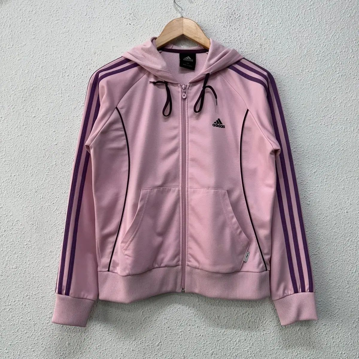 95 adidas アディダス レディース ピンク フード トラックトップス ジップアップ ジャージ N5284