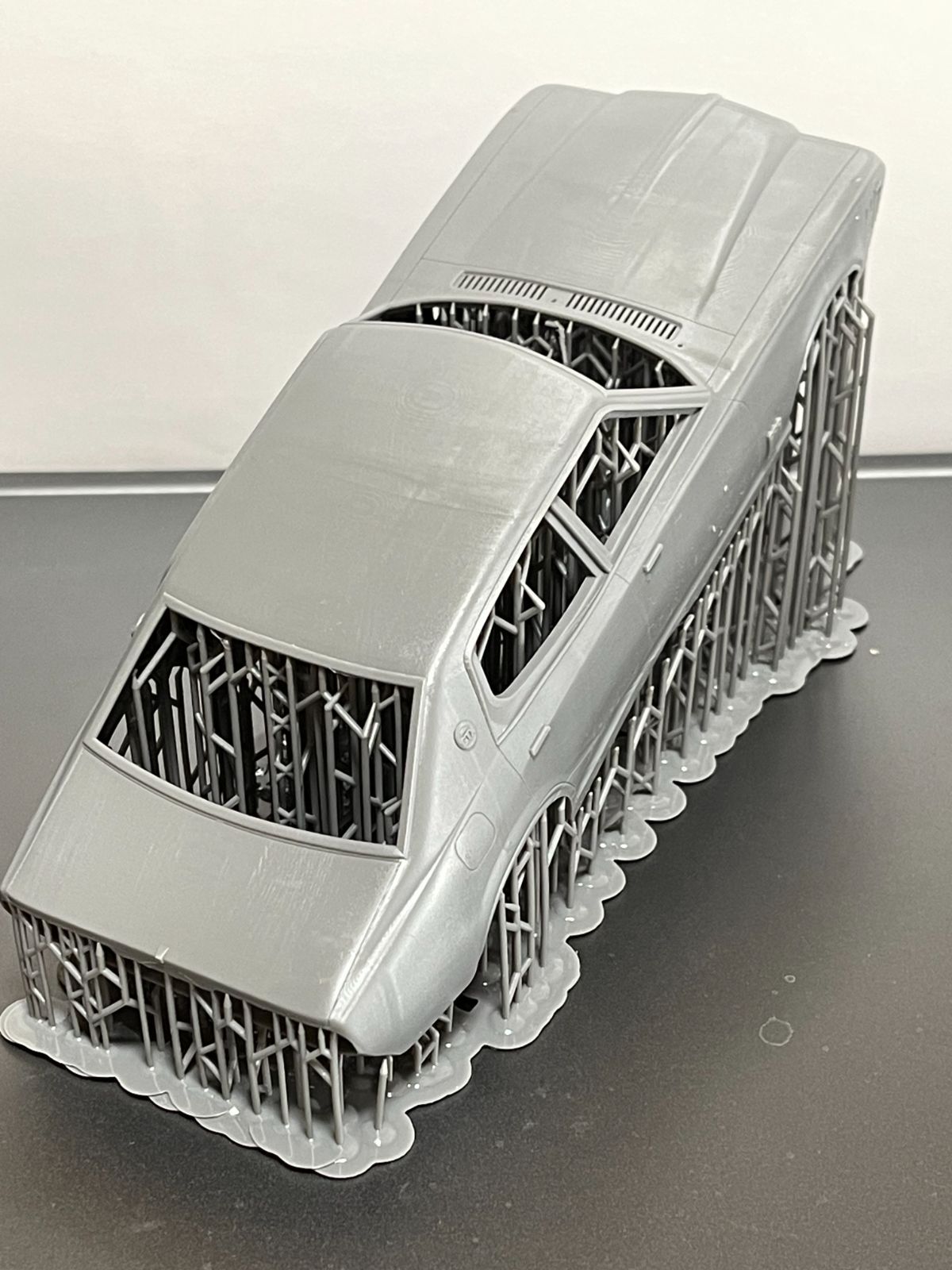 1/24スケール カーモデルキットタイプ「N-BU61 4ドア」 - メルカリ