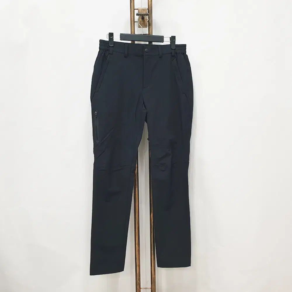 【雷市場（ポンジャン）商品韓国直送】 （ kk65921 ) ネパール メンズ マウンテン ワンポイント パンツ 30