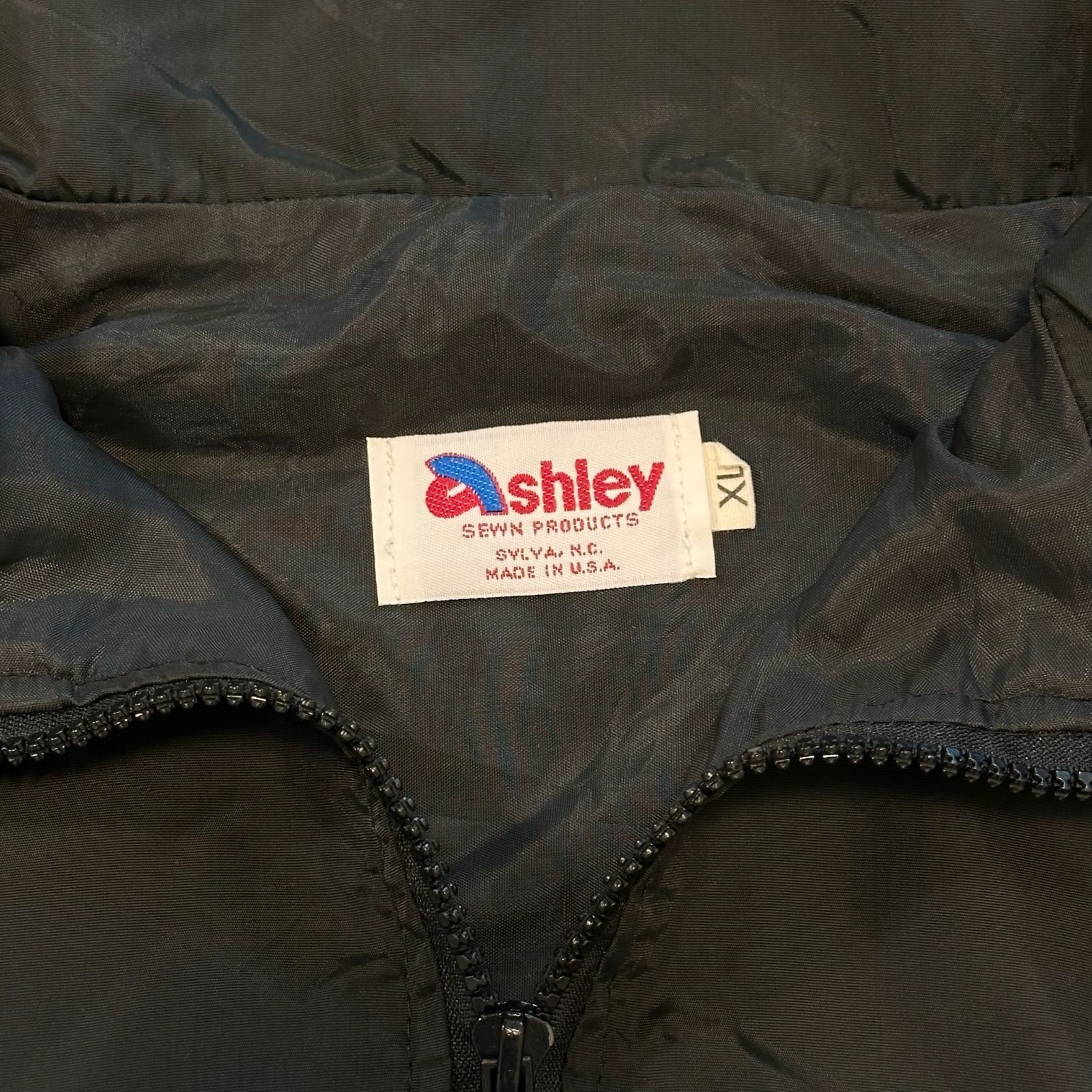 ナイロンジャケット