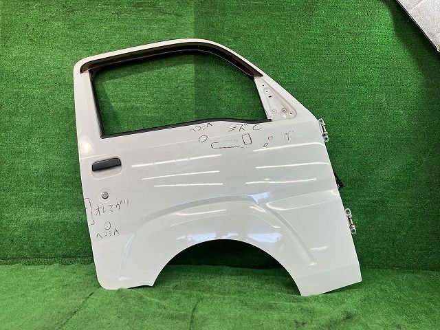 サンバー S510J 右フロントドア 赤帽 4WD ニホンイタ M3108 67001-B5080 W19