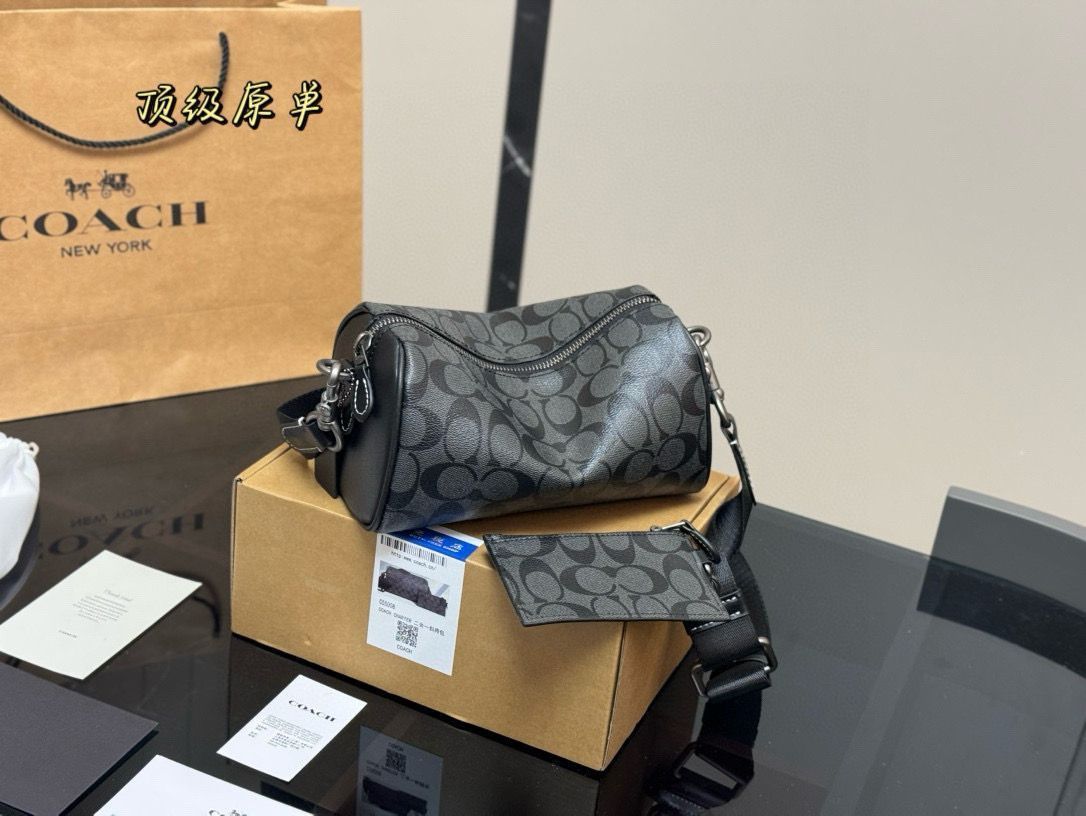 出品当日割⭐️Coach⭐️モノグラム バックパック 今日特価】COACH Axel モノグラム チューブバッグ 2Way-WTO輸入1
