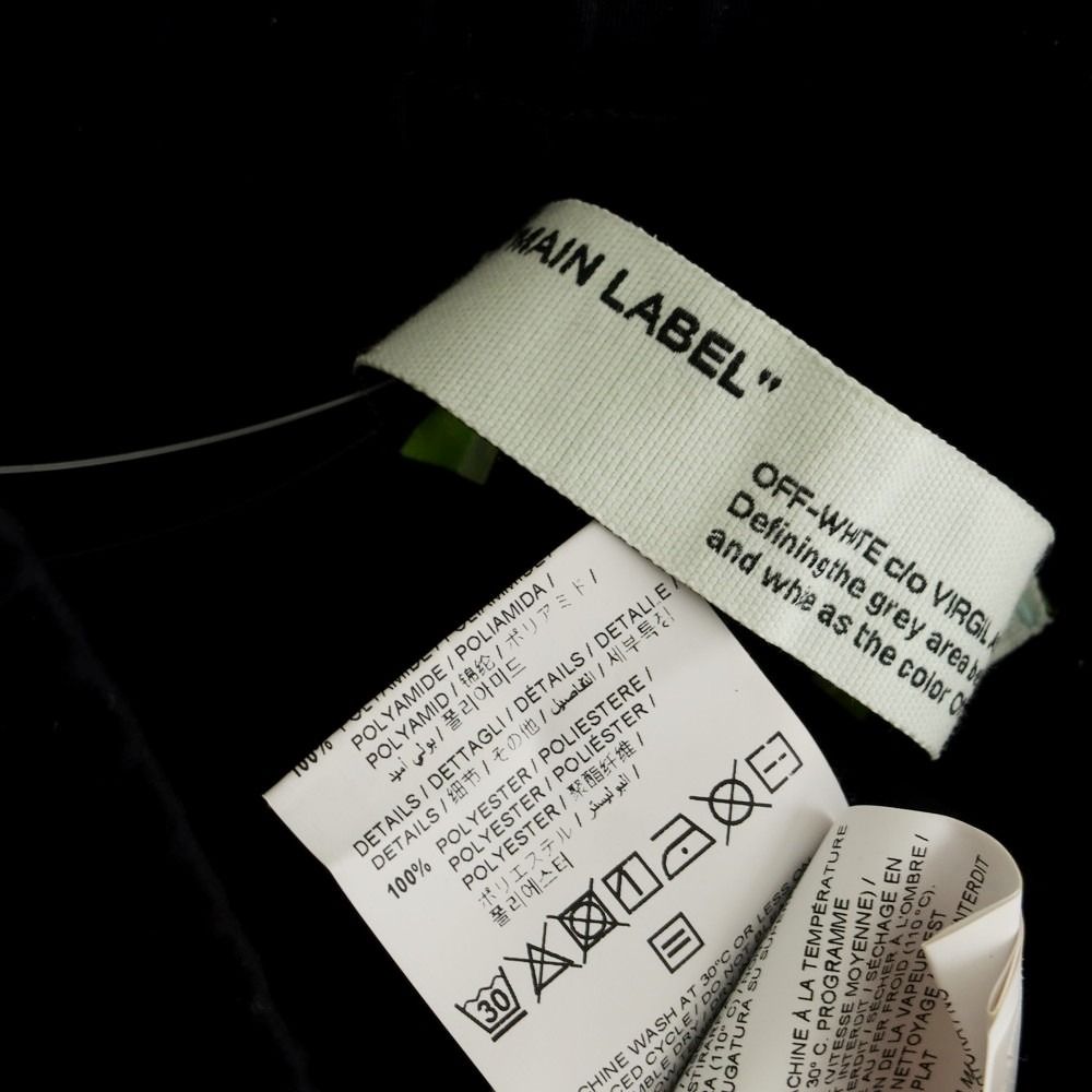 OFF-WHITE