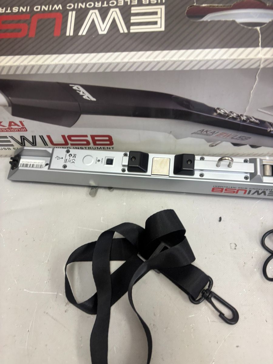 動作品】Akai EWI USB ウインドシンセサイザー 本体 箱付き 説明
