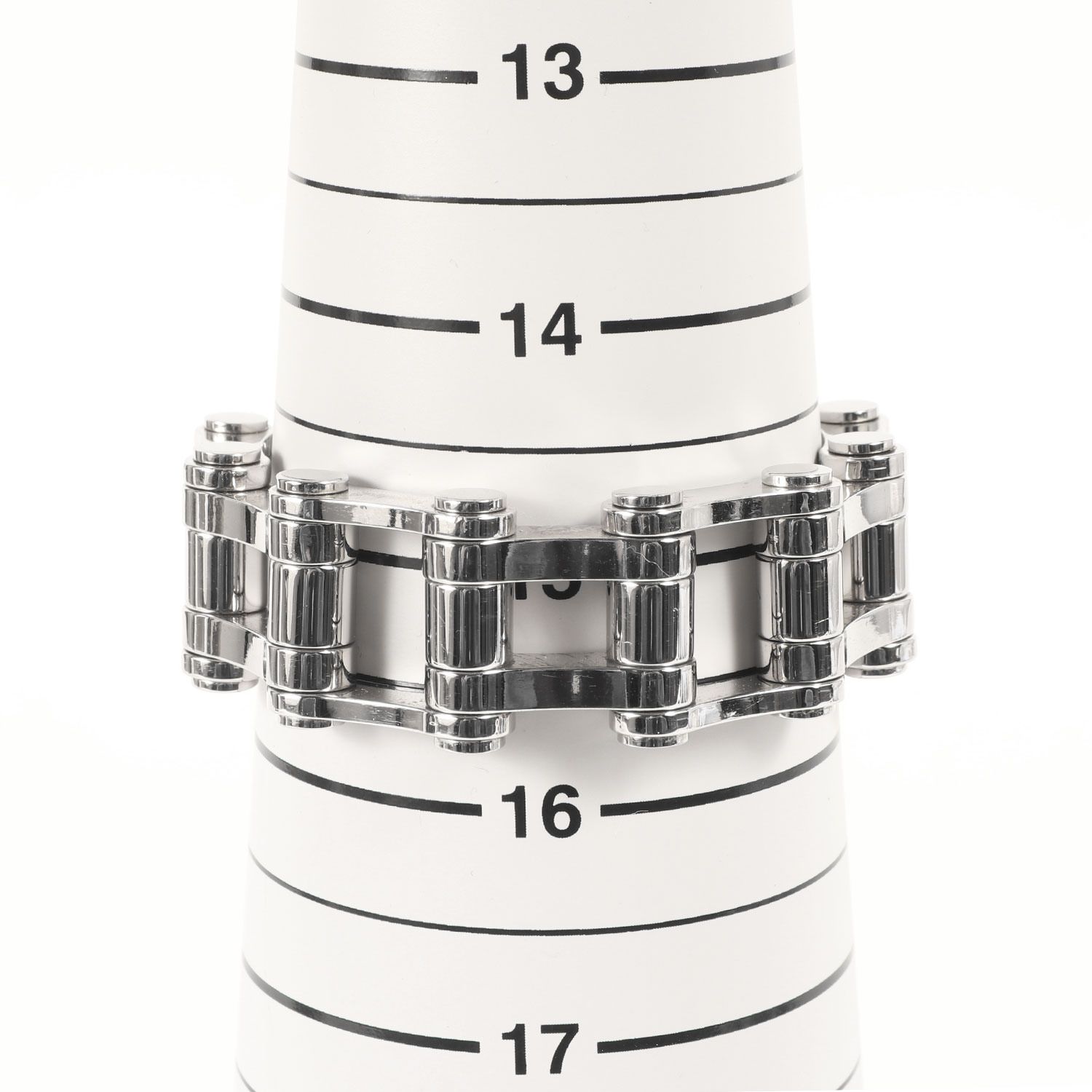 シルバーチェーンブレスレット　バレンシアガ Plate Twist ブレスレット で アンティークシルバー | Balenciaga JP