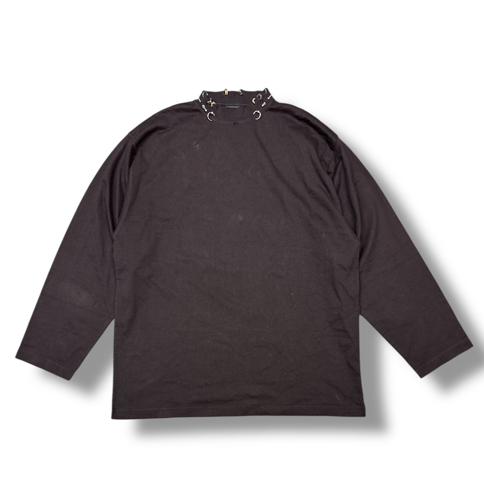 国内正規 BALENCIAGA 23AW PIERCED ROUND LS TEE ピアスデザイン