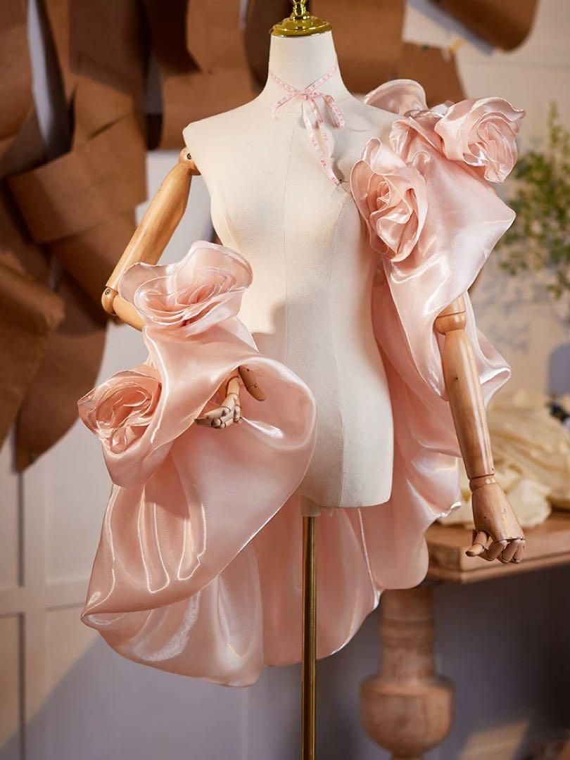 淡いピンクのショール