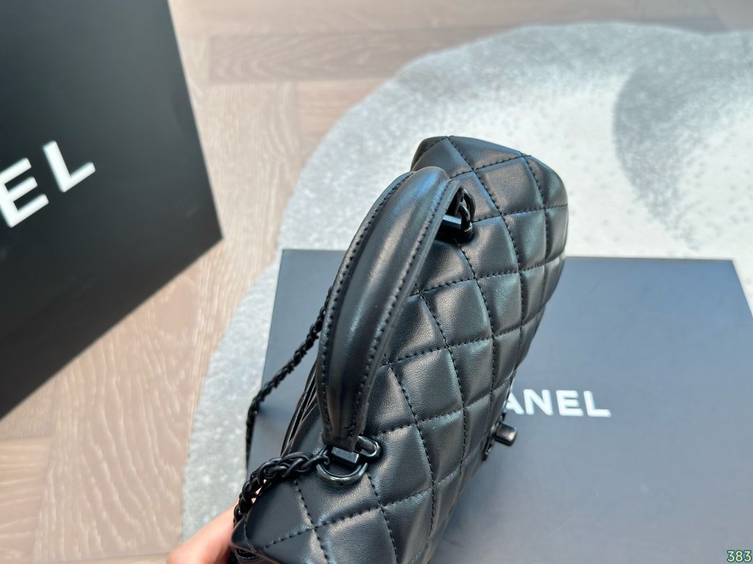 新品未使用　CHANEL ショルダーバッグハンドバッグショルダーバッグ