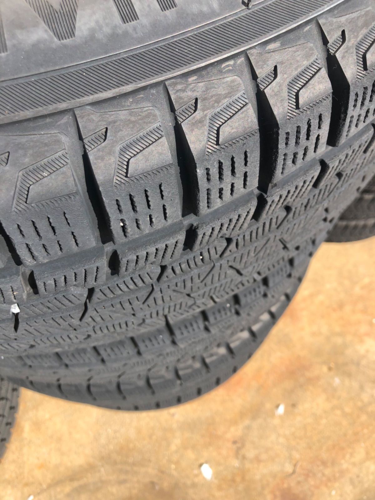 17 4本スタッドレス