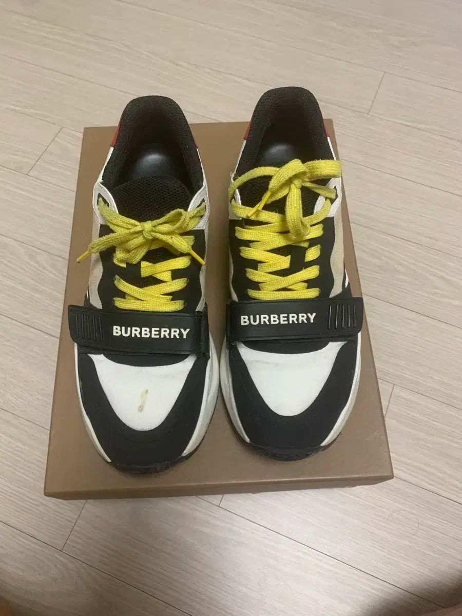 BURBERRY バーバリー トレーニングシューズ