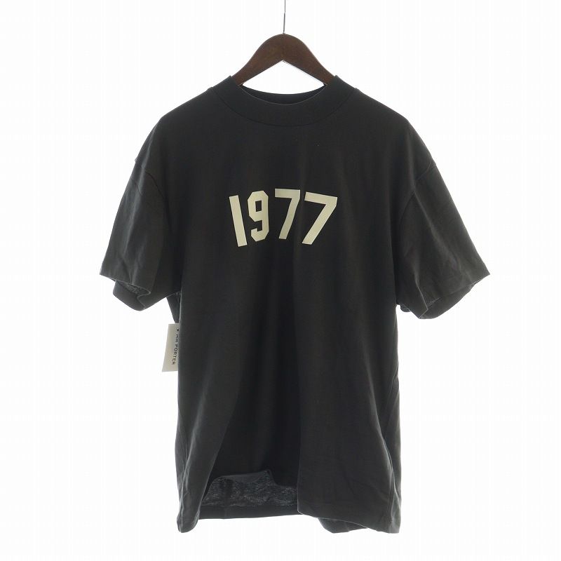 新品　ESSENTIALS 1977プリント Tシャツ FOG Essentials 1977 プリント 黒 Tシャツ - メルカリ