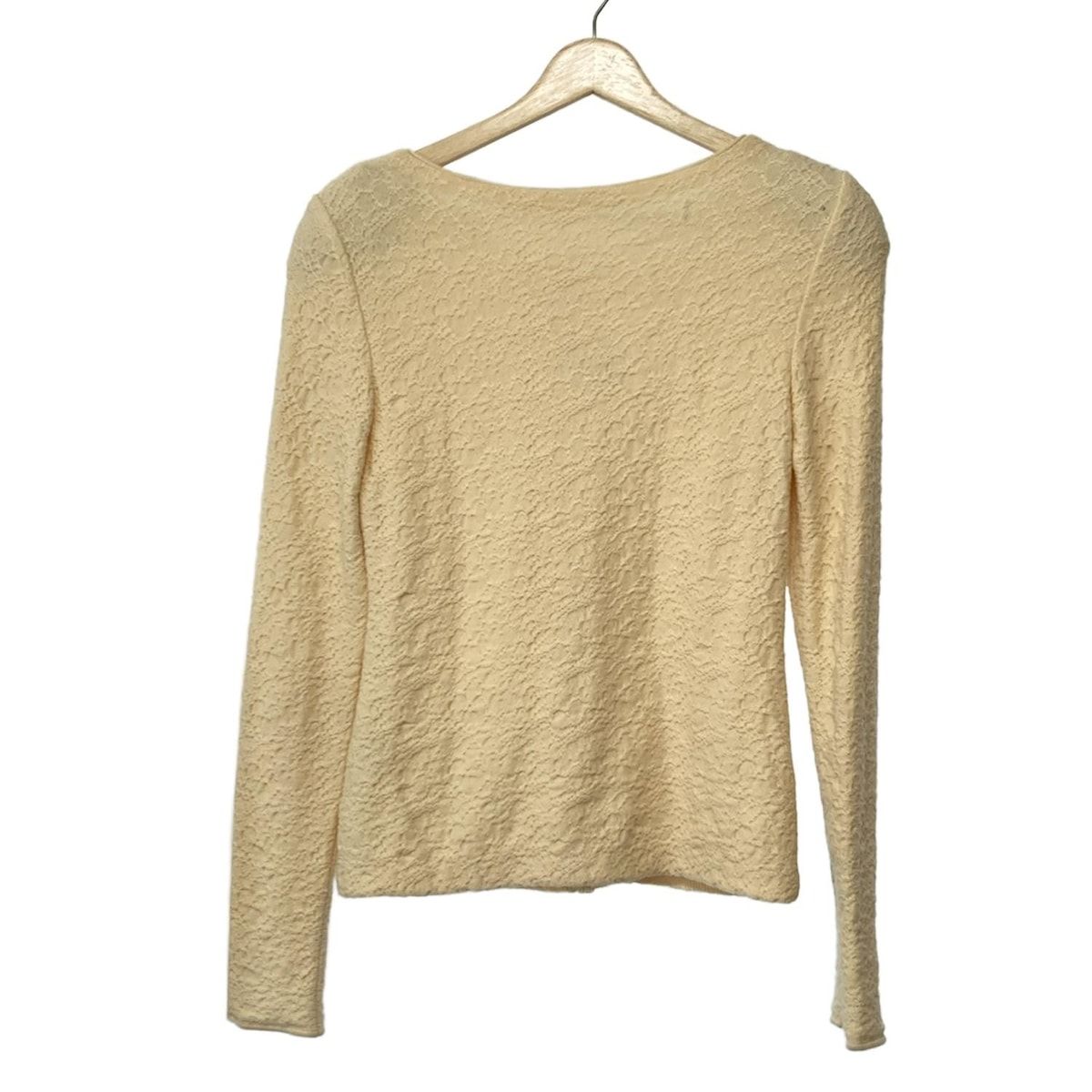 全て送料無料。 DAISY LIN デイジーリン カーディガン サイズ38 M レディース - アイボリー 長袖 for FOXEY 肩パッド