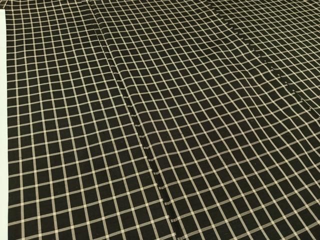 平和屋着物 男性 紬 単衣 格子 黒地 正絹 jh