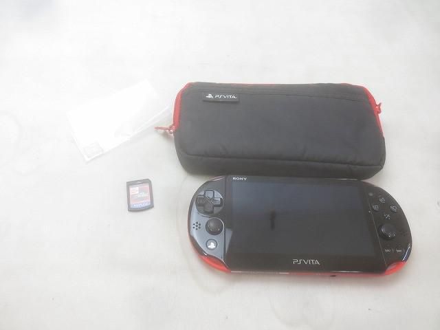 PSVita 2000 バリューパック レッド/ブラック PlayStation Vita 2000