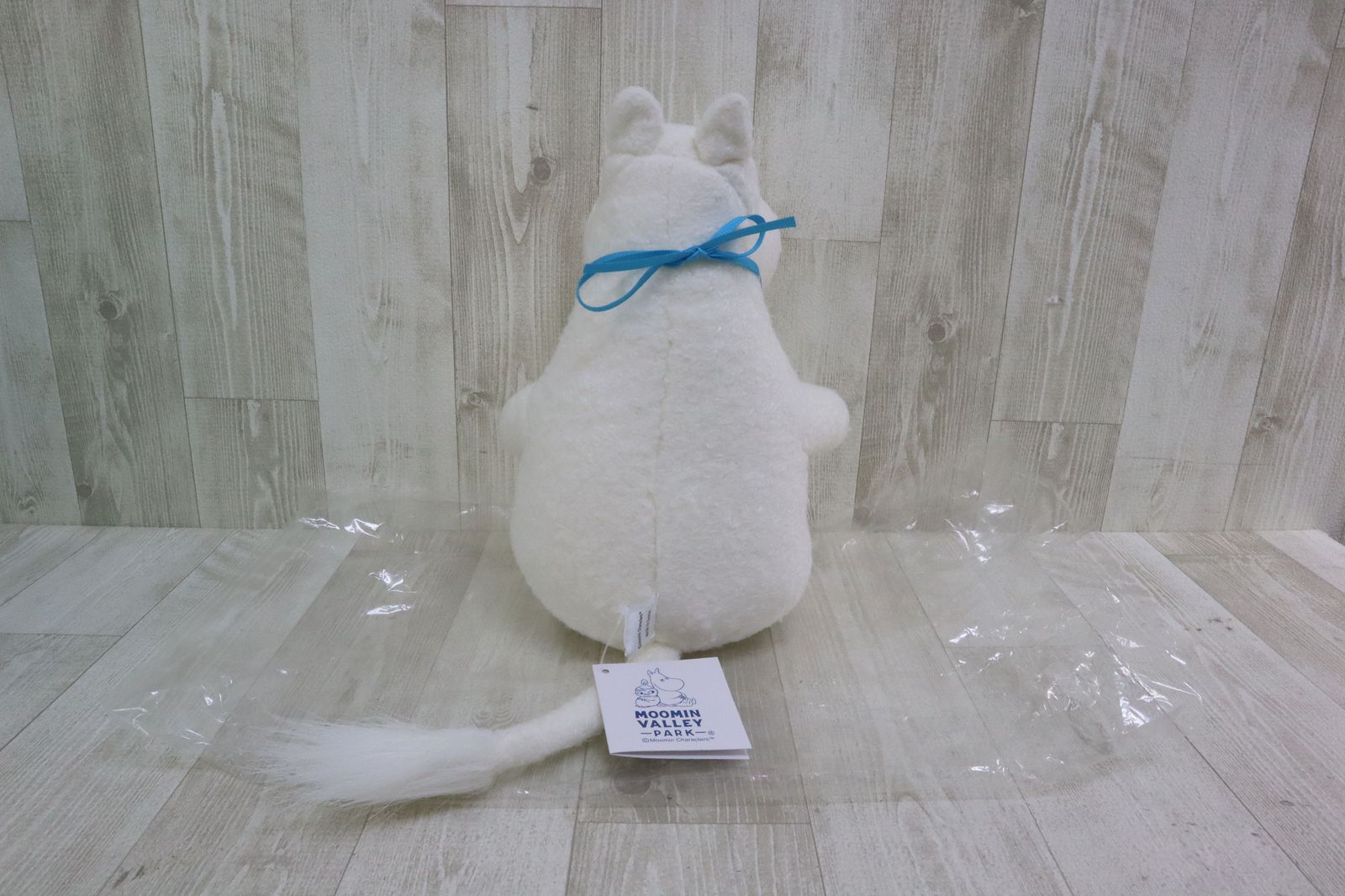 ト萬】美品ムーミンバレーパーク限定品 5周年ぬいぐるみ タグ