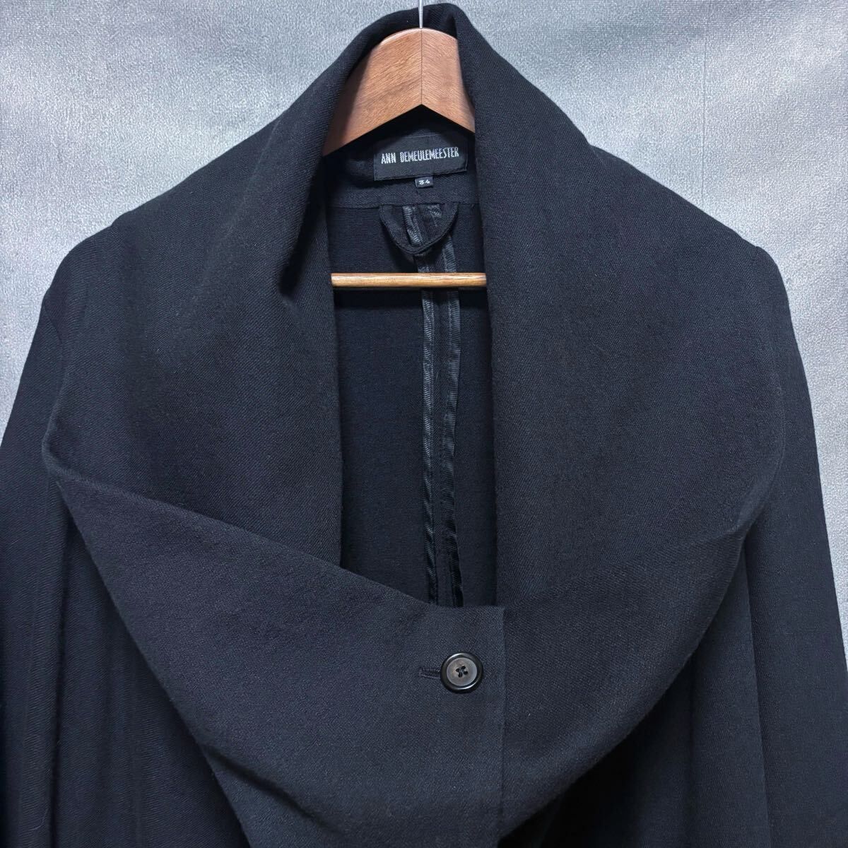 ANN DEMEULEMEESTER アンドゥムルメステール 三者混 ボリュームネック 