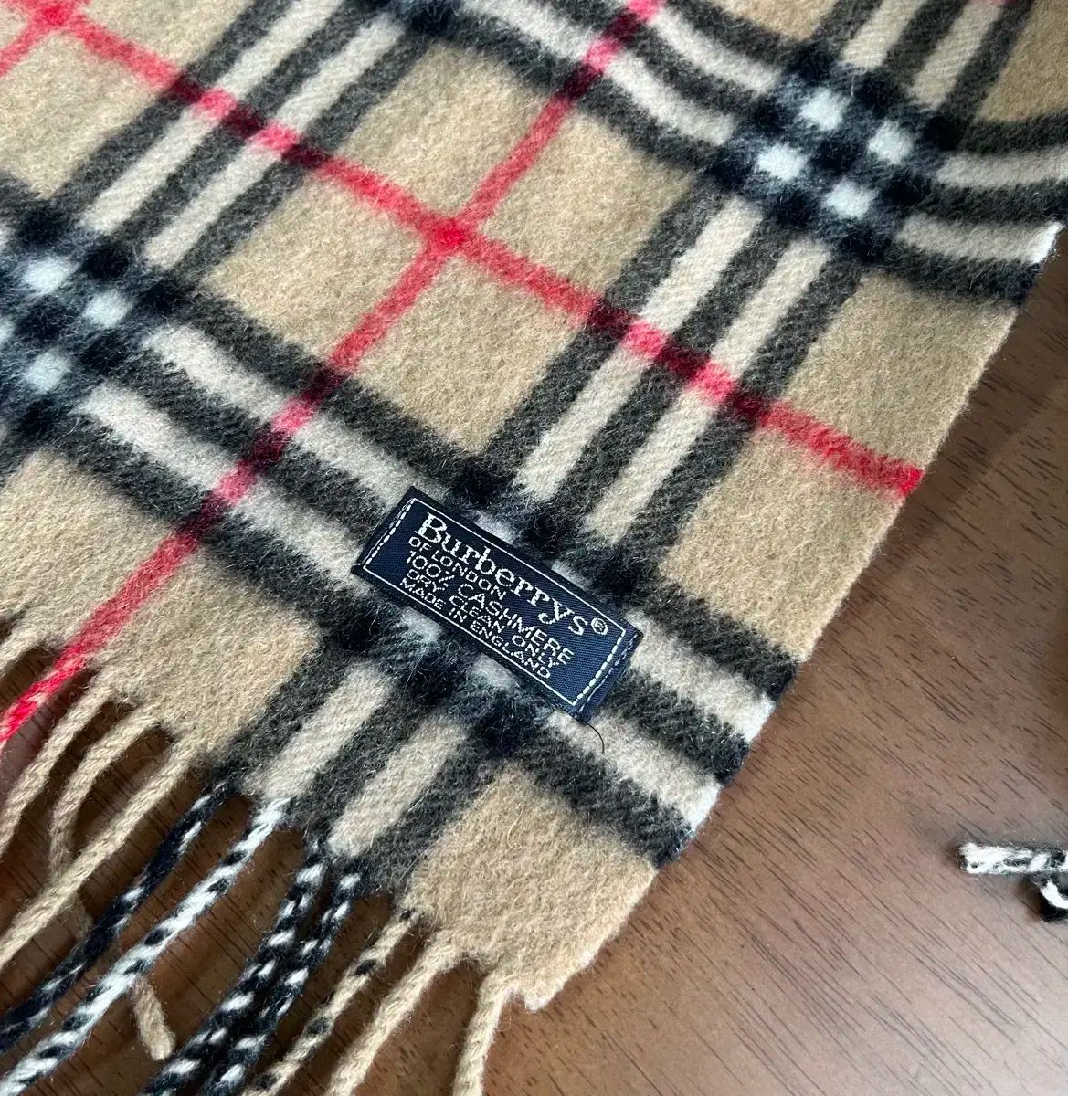 Burberry バーバリー　カシミヤ100% マフラー　ギガ　ノバチェック BURBERRY バーバリーマフラー ノバチェック カシミヤ グレー BURBERRY