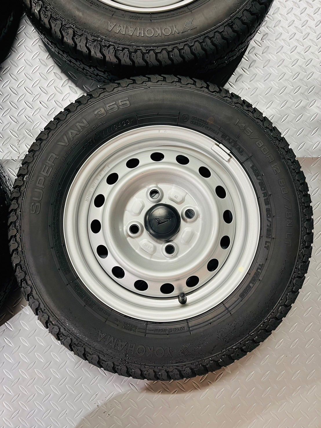 新品外し】ダイハツ ハイゼット ハイゼットトラック S500P 145/80R12 