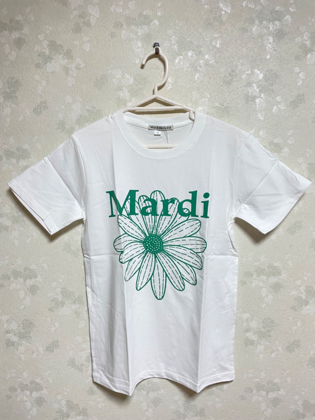 Mardi Mercredi　マルディメクルディ　海外輸入品　フラワーTシャツ　ホワイト　レッド　グリーン　レディース　花柄　おしゃれ　トップス　半袖　丸ネック　ロゴTシャツ　コットン　カジュアル　可愛い