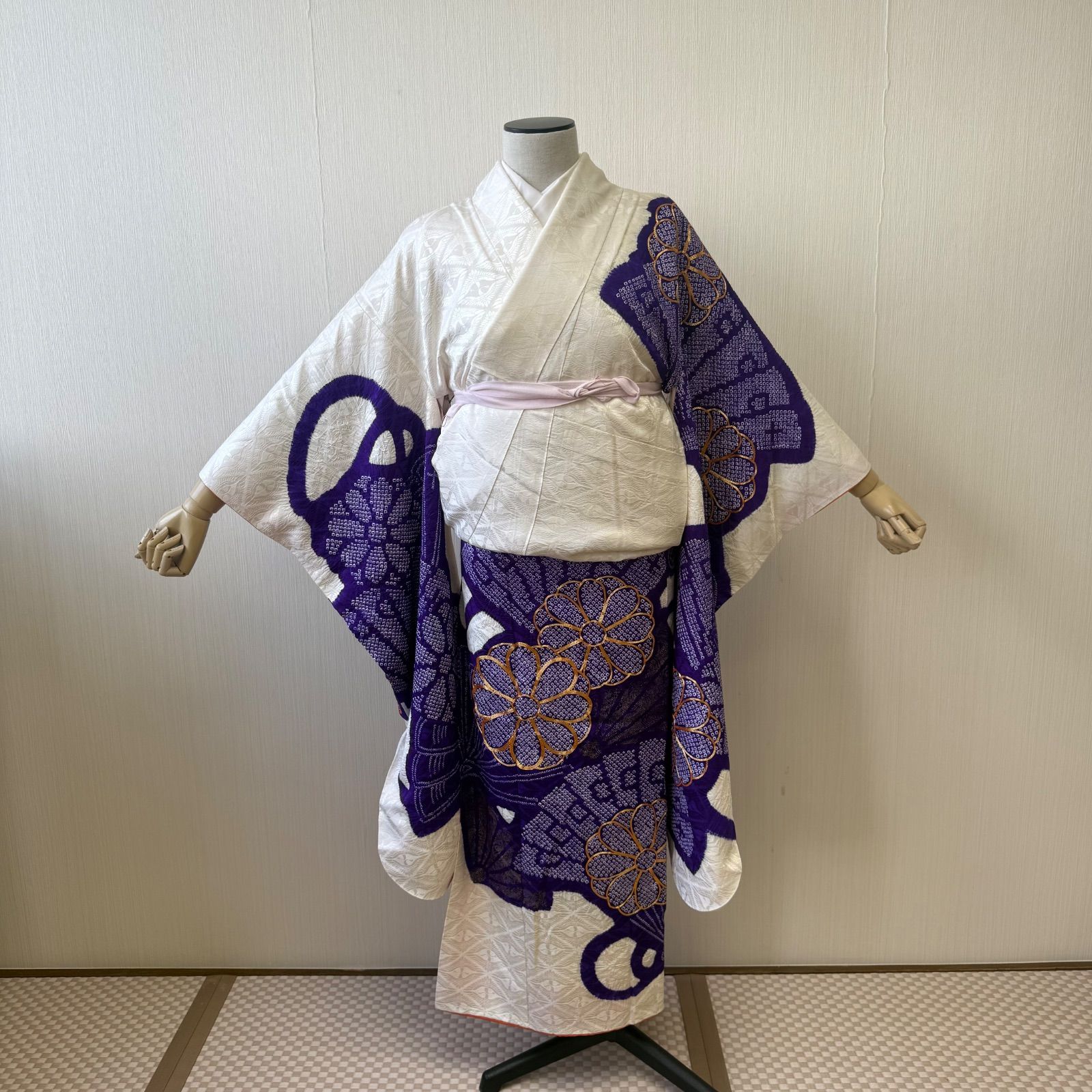 紫 絞り 着物 訪問着 No Z-224 紫・金彩ラメ・つじが花・おぼろ絞り