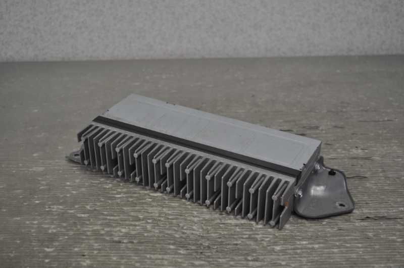 オーディオアンプ アンプ GSE20 レクサス IS 250 S 前期 86280-53110 s021002C