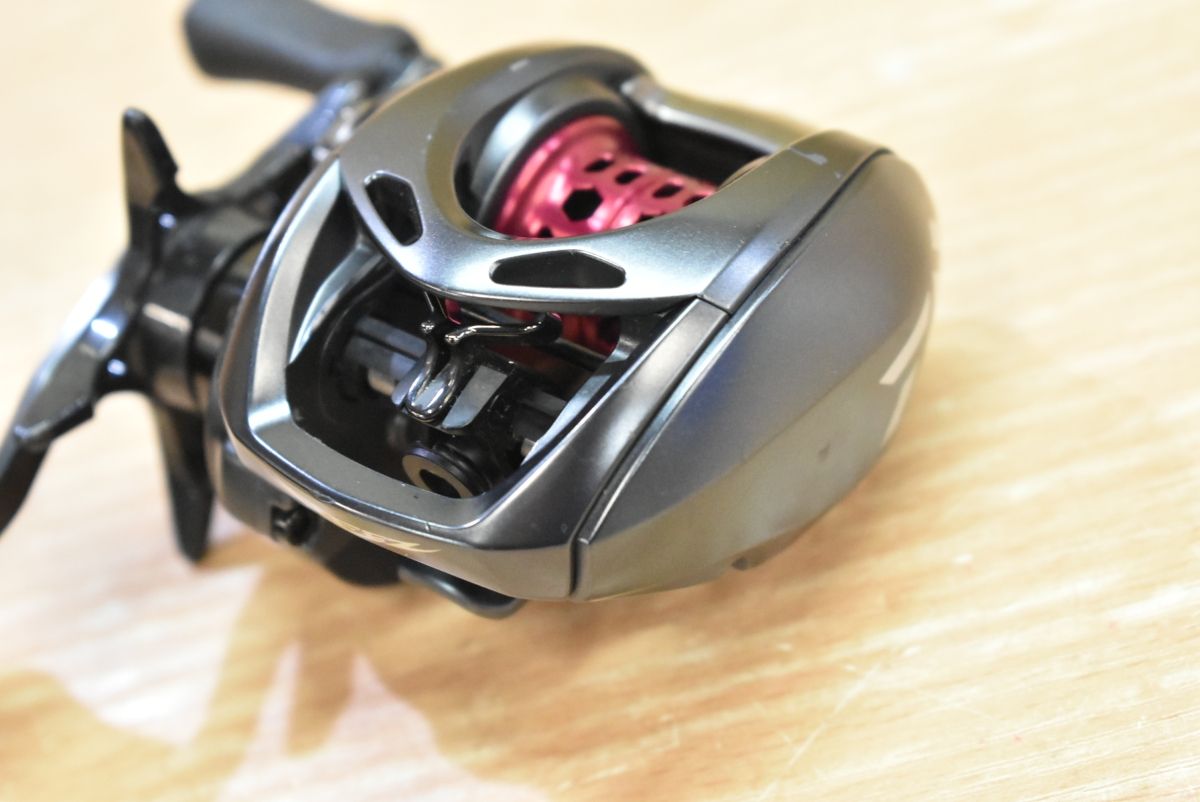 ダイワ 20 スティーズ AIR TW 500 H 右 DAIWA STEEZ ベイトリール バスフィッシング バス釣り ブラックバス 等