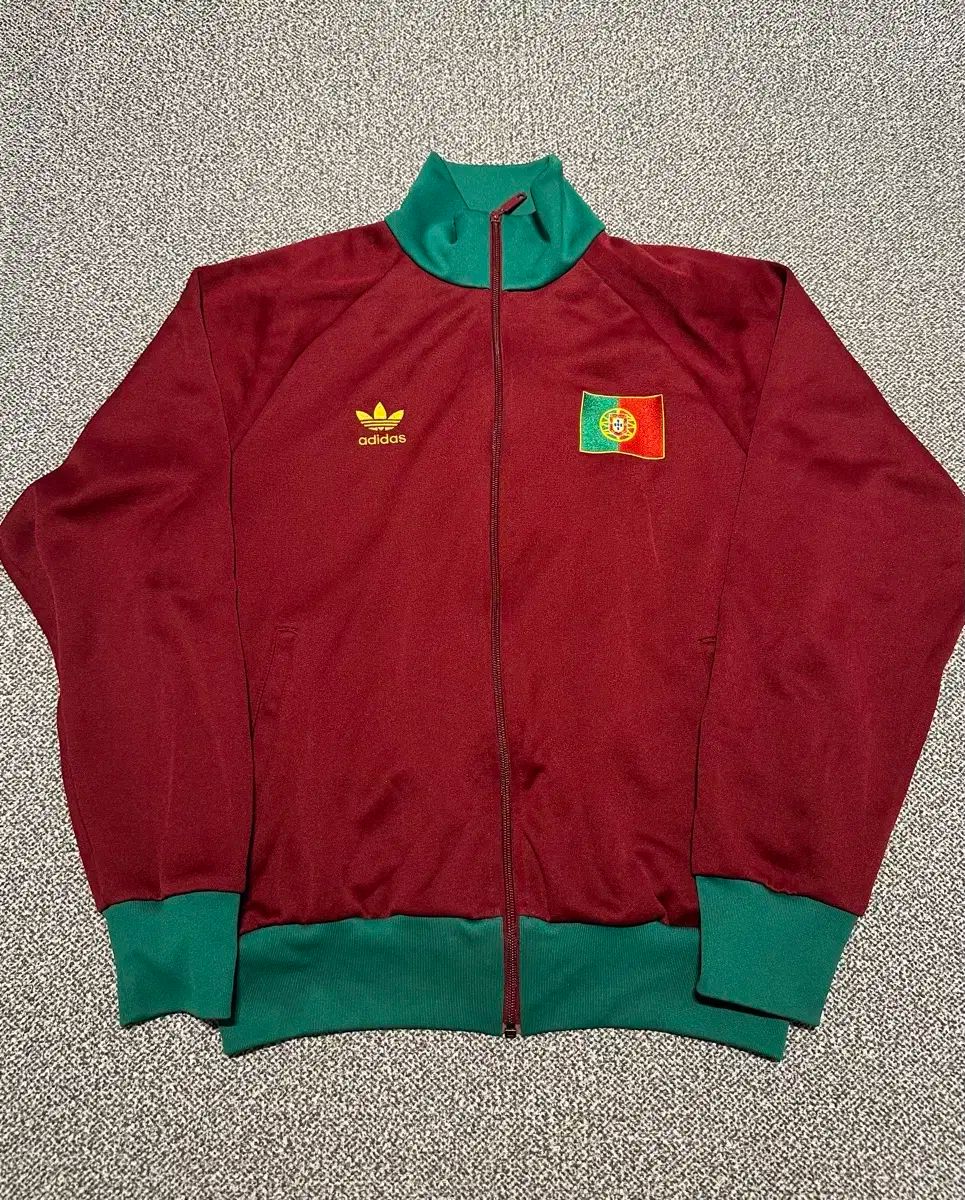 adidas(アディダス) 必須アイテム ポルトガル トラックジャージ 105