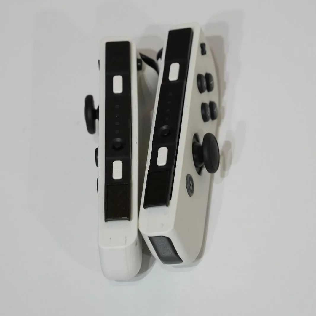 Model White