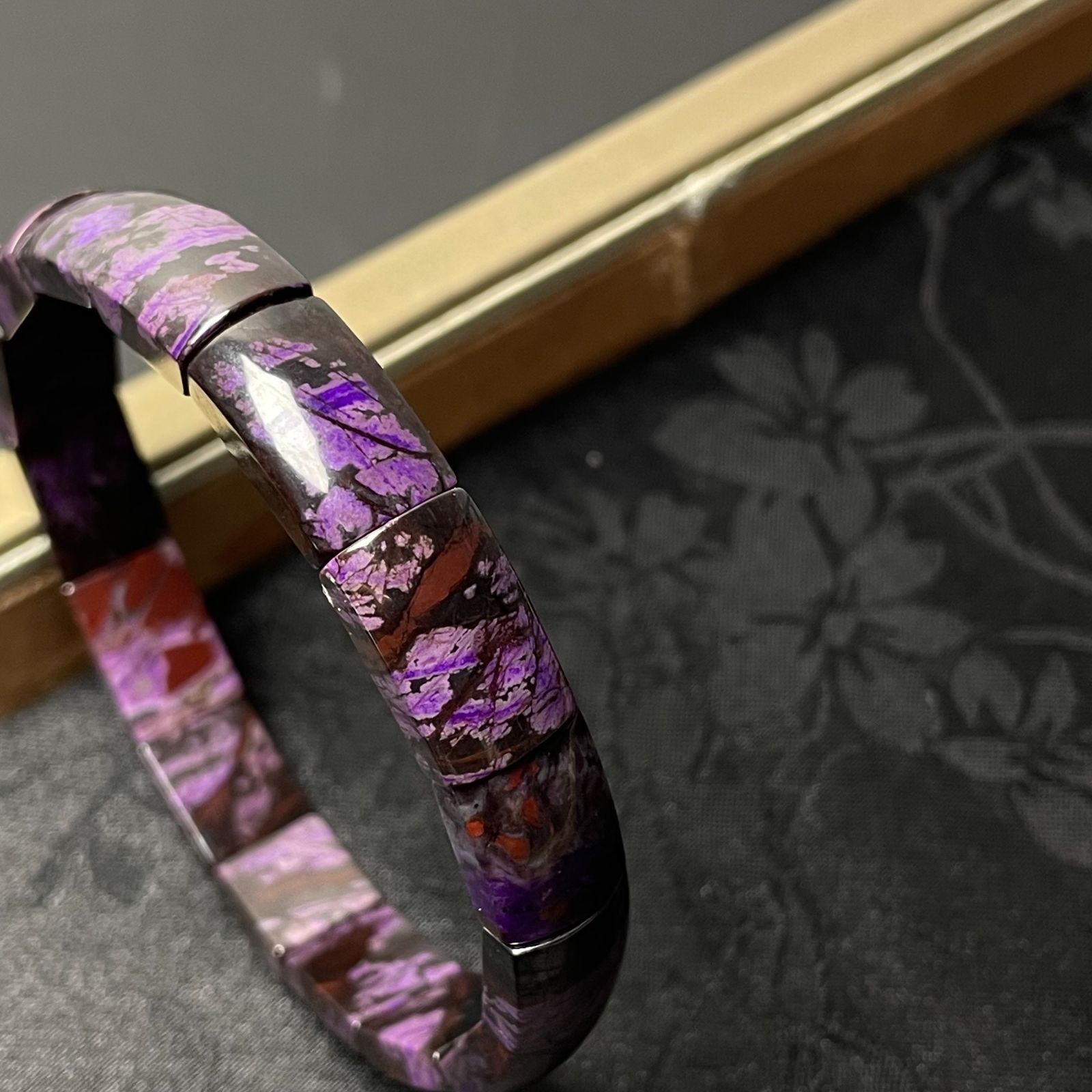 逸品 EU製 ☆スギライト杉石バングル☆ブレスレット パワーストーン