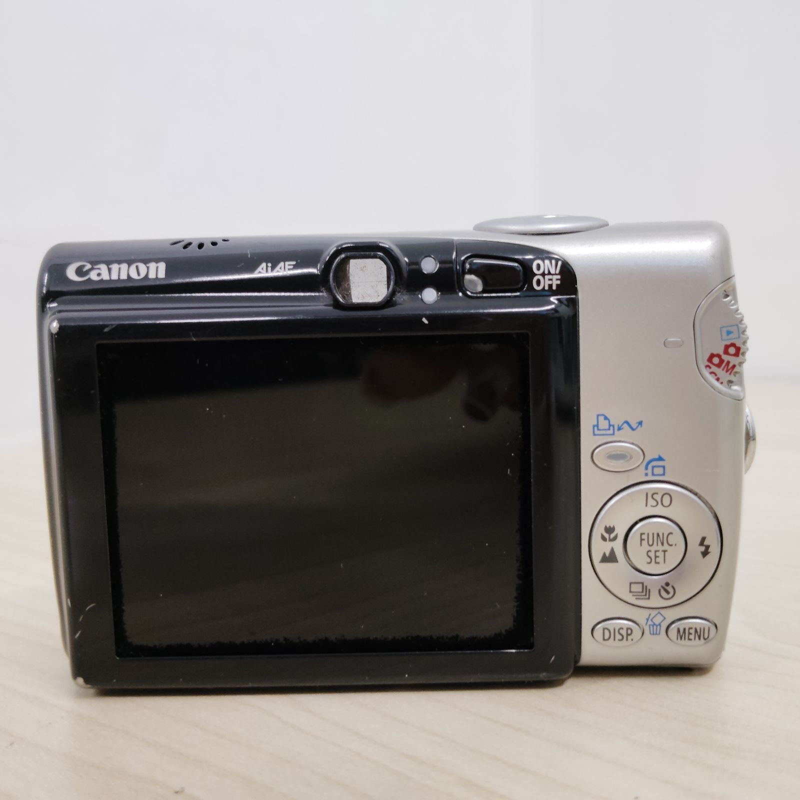 IXY800
