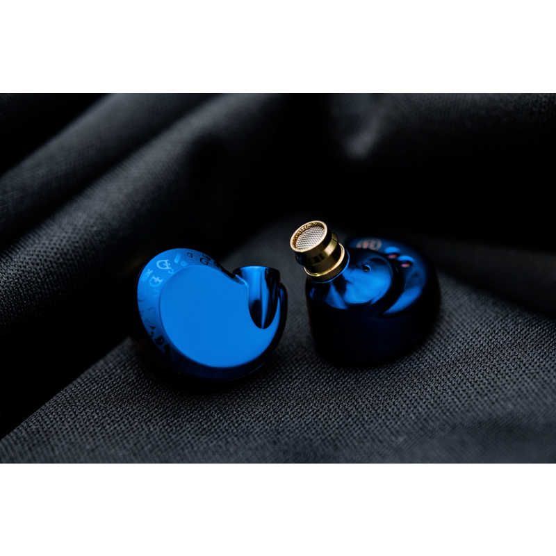 ヴィヴィッドブルー