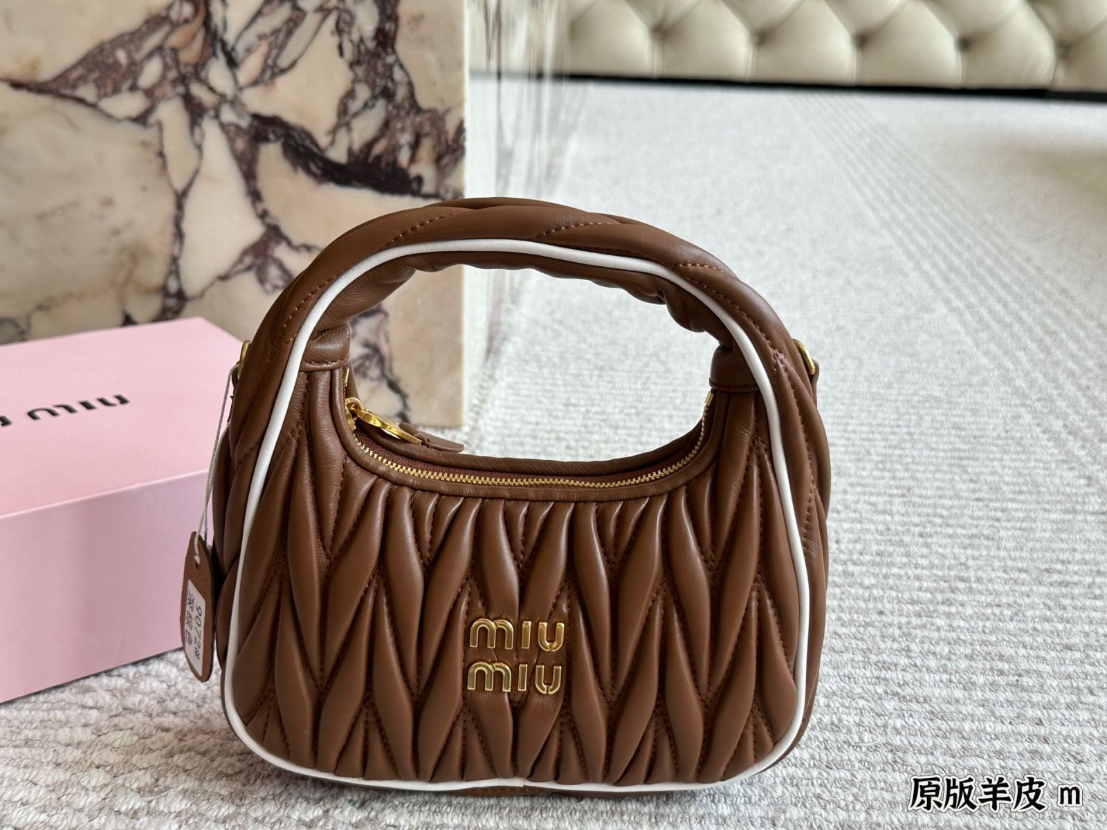 MIU MIU バッグ 中古・古着通販】MIU MIU (ミュウミュウ) 2WAYバッグ ブラック